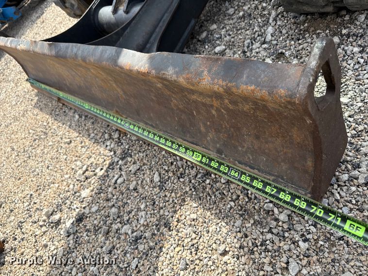 image for item YA3705 2020 Bobcat E35 mini excavator