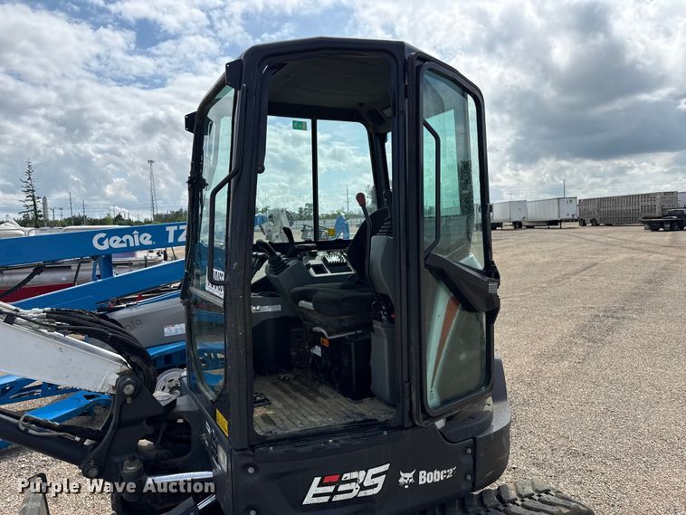 image for item YA3705 2020 Bobcat E35 mini excavator