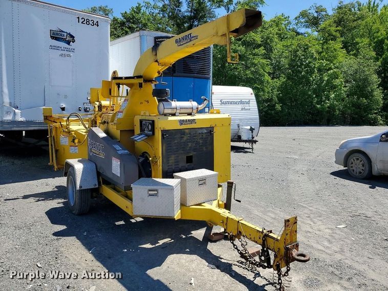 image for item YA3759 Bandit Intimidator 1590XP wood chipper