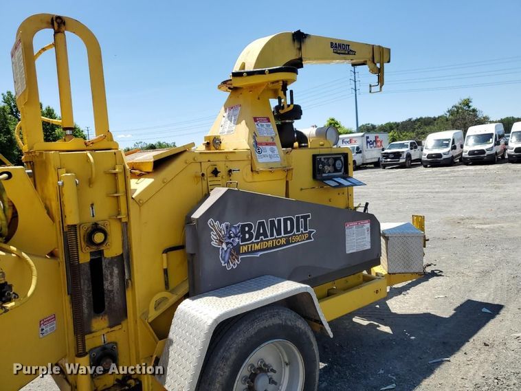 image for item YA3759 Bandit Intimidator 1590XP wood chipper