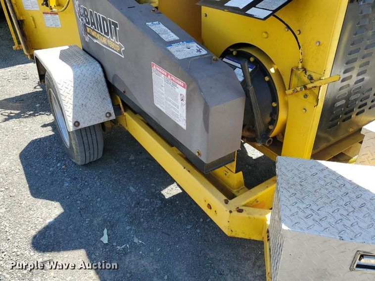 image for item YA3759 Bandit Intimidator 1590XP wood chipper