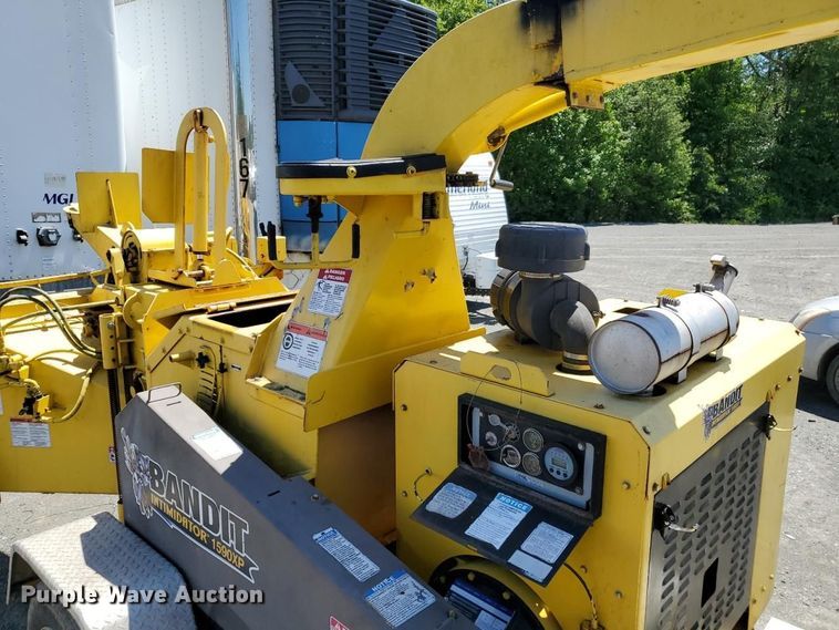 image for item YA3759 Bandit Intimidator 1590XP wood chipper