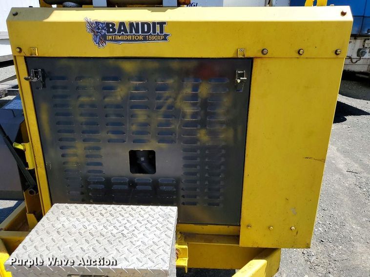 image for item YA3759 Bandit Intimidator 1590XP wood chipper