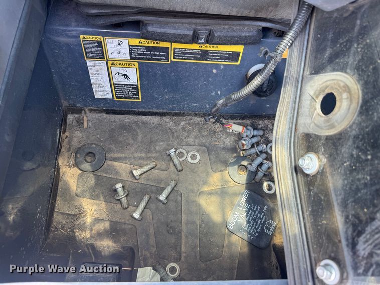 image for item YA3768 2025 John Deere 335 P-Tier tracked skid steer loader