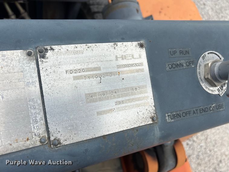 image for item YA3842 Heli FD220 forklift
