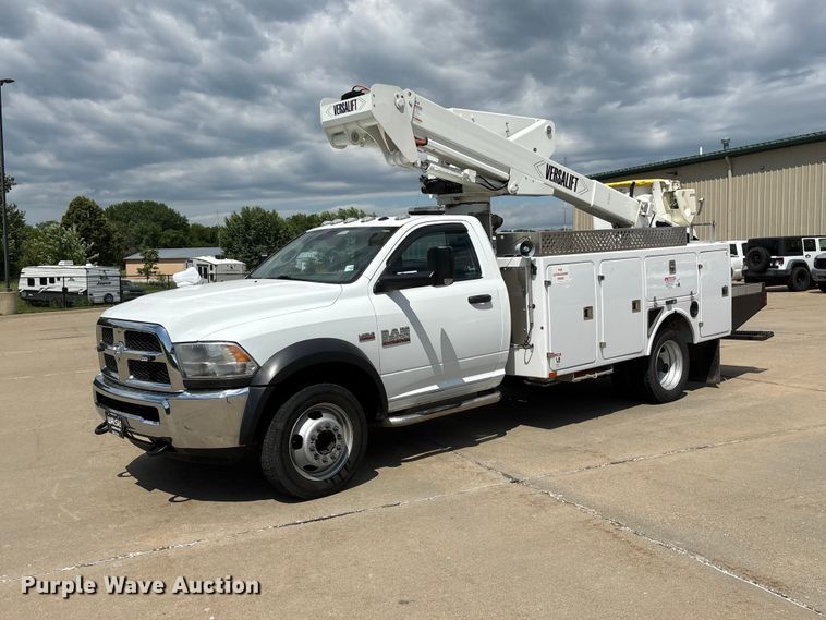 2015-ram-5500-bucket-boom-truck #1490252