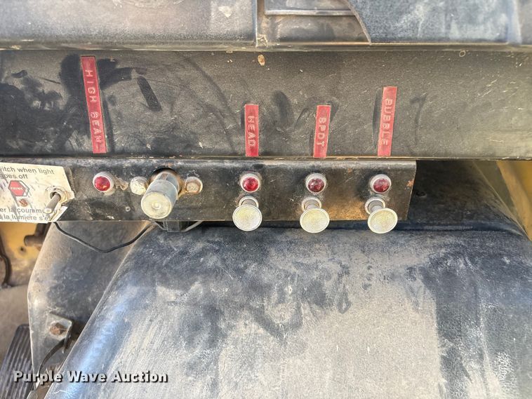 image for item DO5254 1992 International 4900 dump truck