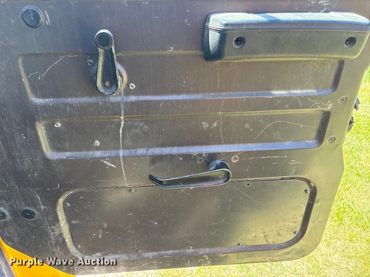 image for item DO5254 1992 International 4900 dump truck