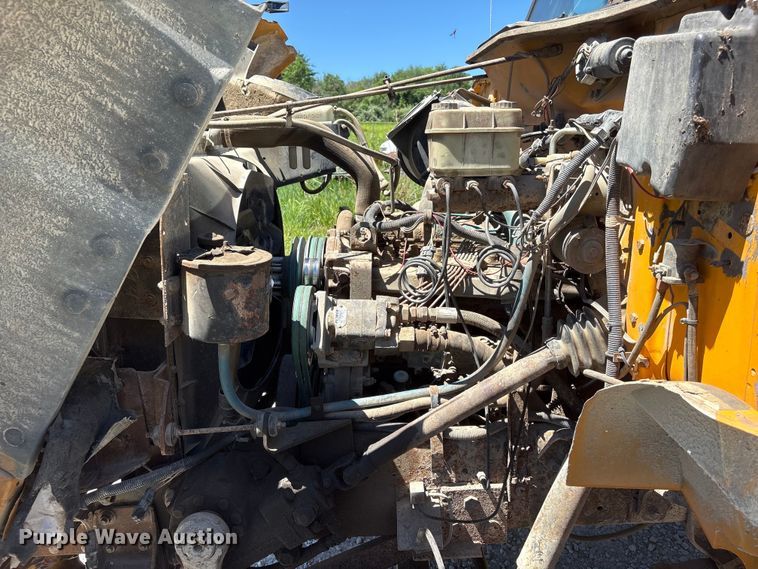 image for item DO5254 1992 International 4900 dump truck