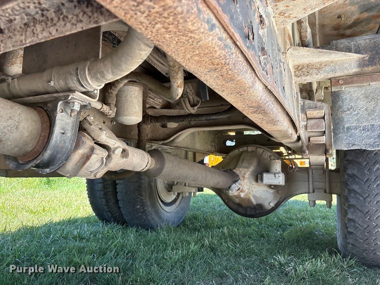 image for item DO5254 1992 International 4900 dump truck