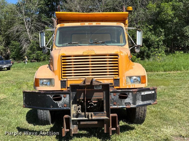 image for item DO5255 2001 International 4700 dump truck