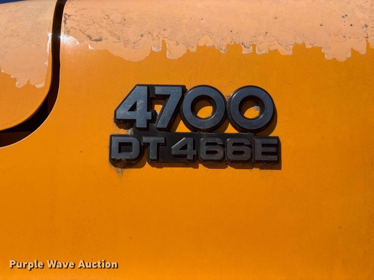 image for item DO5255 2001 International 4700 dump truck