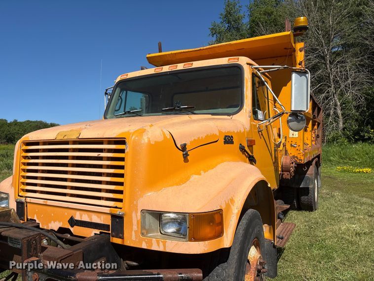 image for item DO5255 2001 International 4700 dump truck