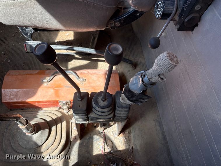 image for item DO5255 2001 International 4700 dump truck
