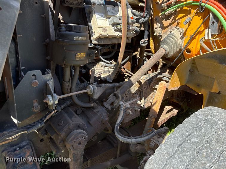 image for item DO5255 2001 International 4700 dump truck