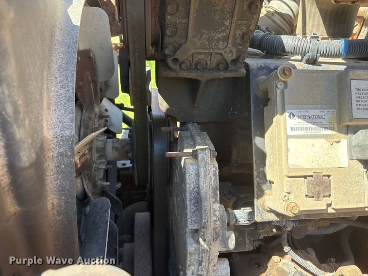 image for item DO5255 2001 International 4700 dump truck
