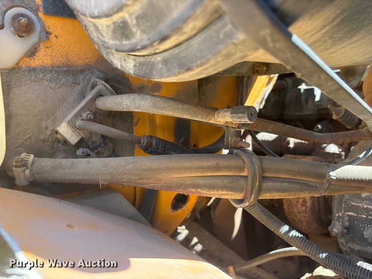 image for item DO5255 2001 International 4700 dump truck