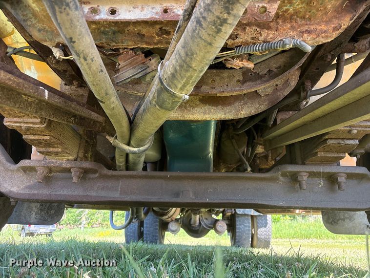 image for item DO5255 2001 International 4700 dump truck