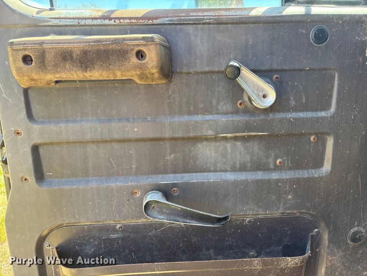 image for item DO5256 1991 International 4900 dump truck