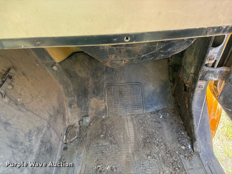 image for item DO5256 1991 International 4900 dump truck