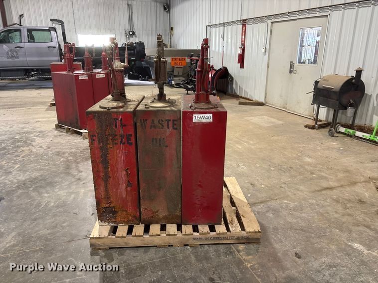 image for item DO5264 (3) oil pump tanks