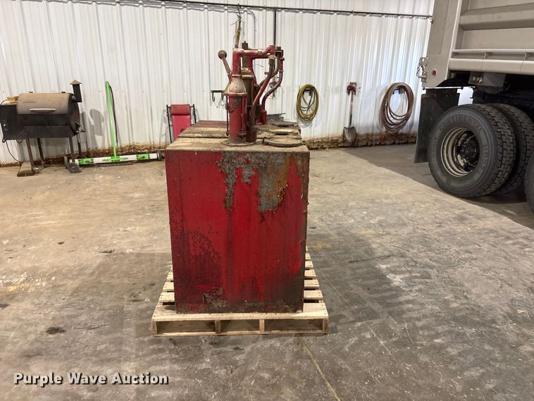 image for item DO5264 (3) oil pump tanks