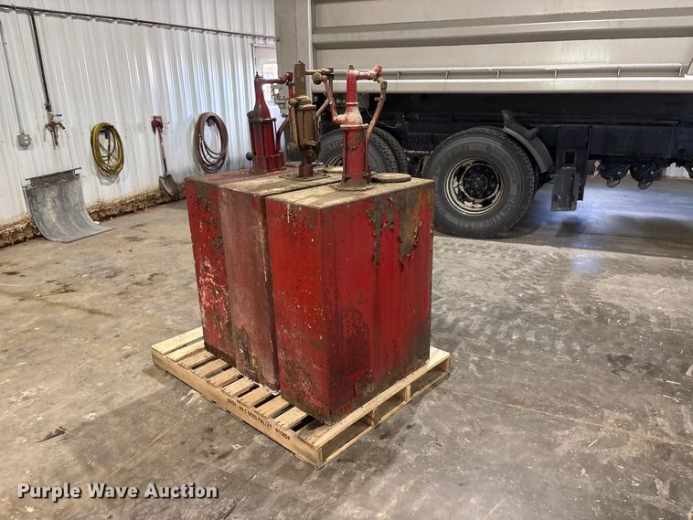 image for item DO5264 (3) oil pump tanks