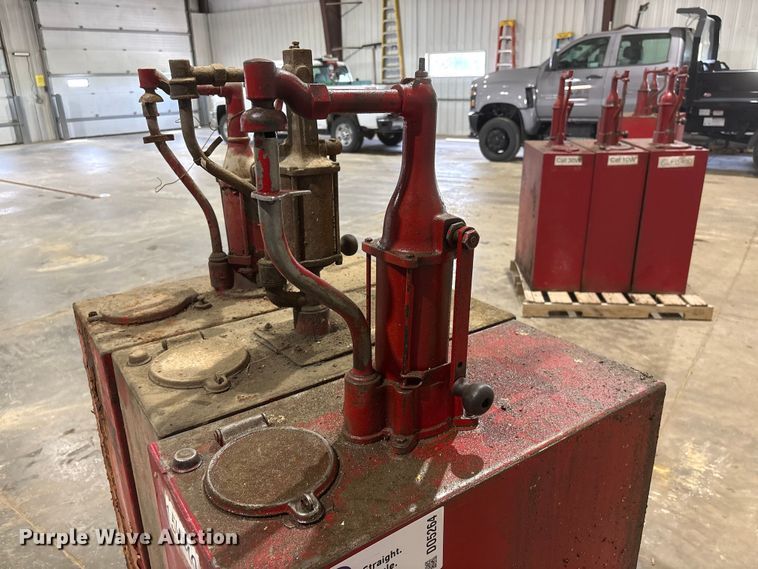 image for item DO5264 (3) oil pump tanks