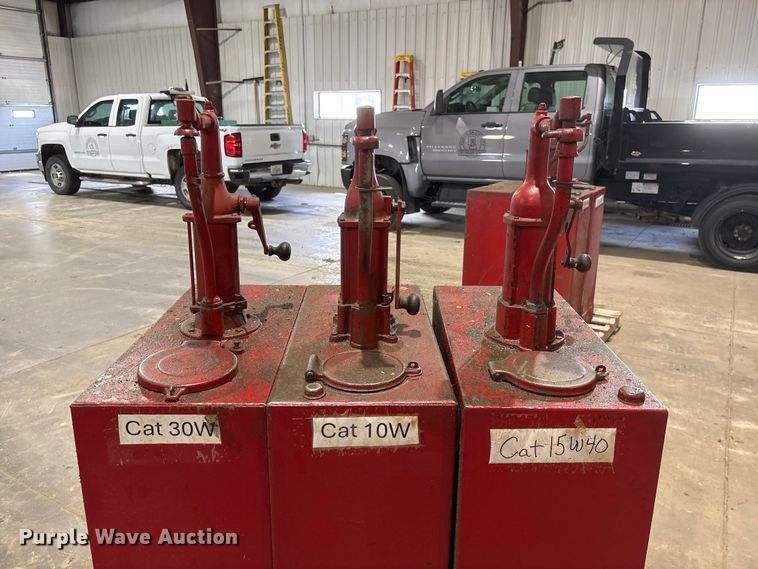 image for item DO5265 (3) oil pump tanks