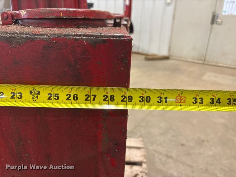 image for item DO5265 (3) oil pump tanks