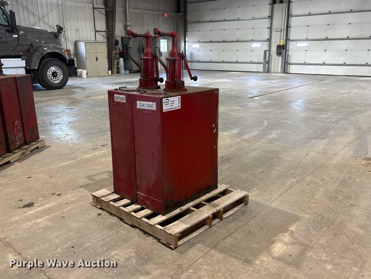 image for item DO5266 (2) oil pump tanks