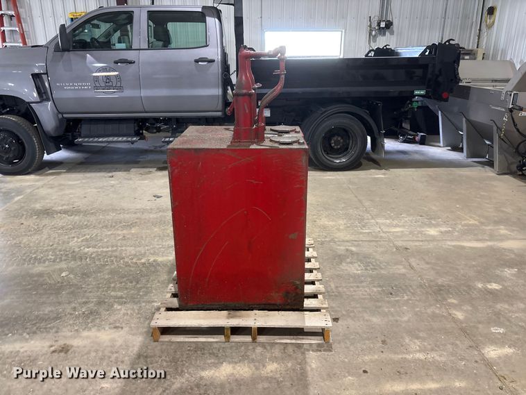image for item DO5266 (2) oil pump tanks