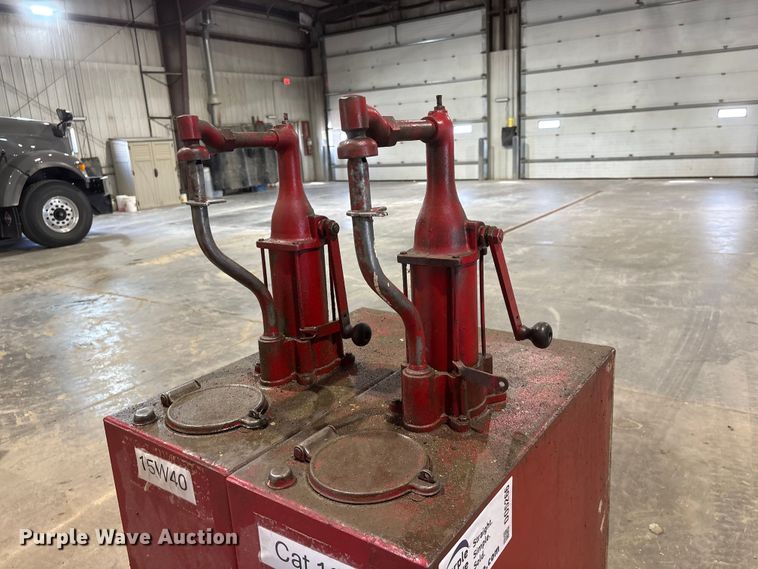 image for item DO5266 (2) oil pump tanks