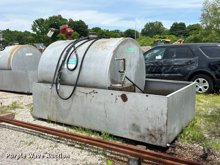 image for item DQ5474 fuel tank