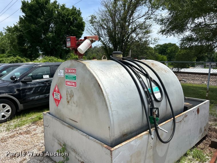 image for item DQ5474 fuel tank