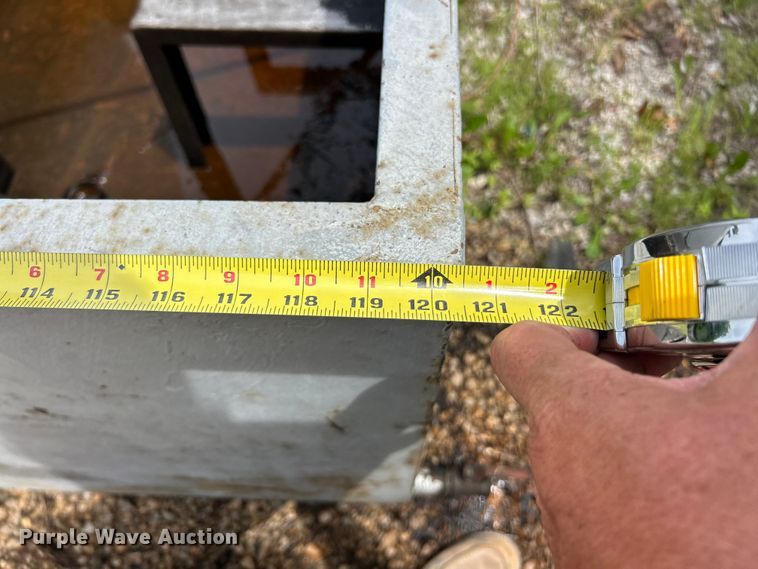 image for item DQ5474 fuel tank