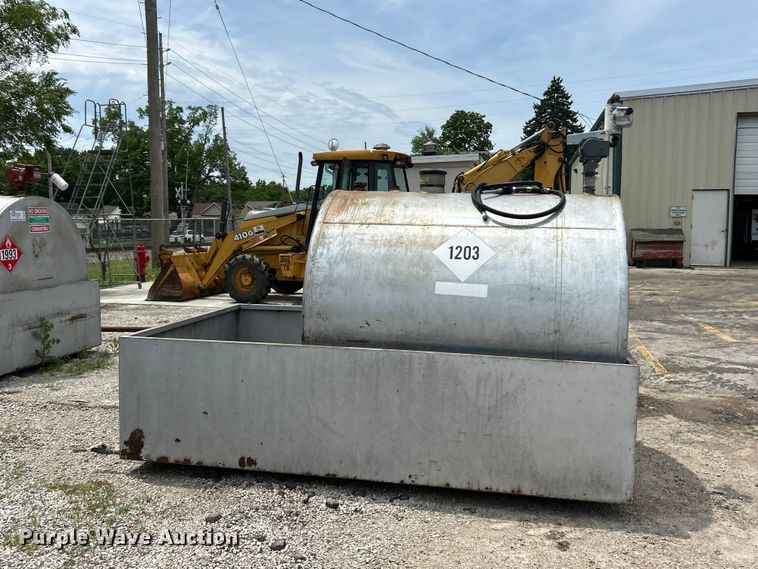 image for item DQ5475 fuel tank