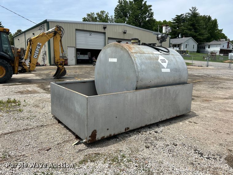 image for item DQ5475 fuel tank