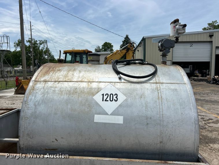 image for item DQ5475 fuel tank