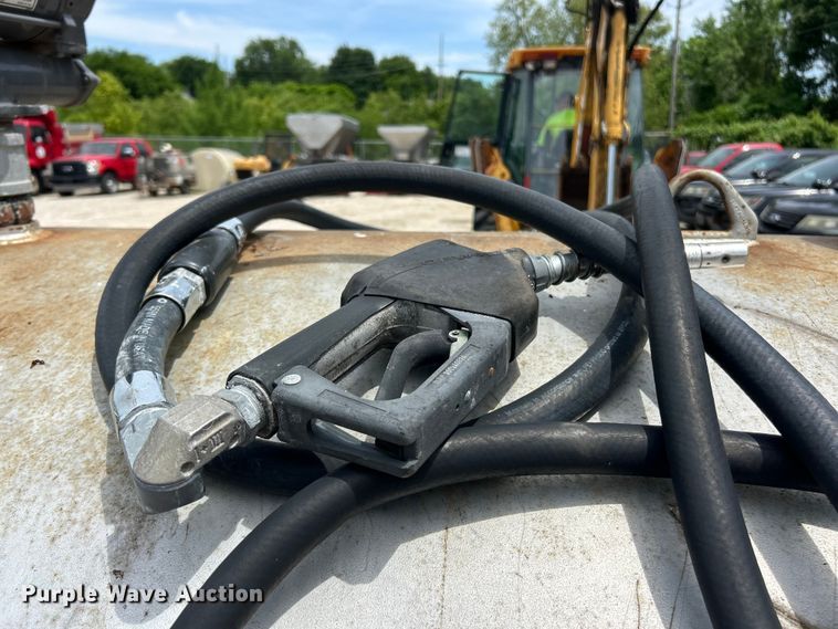 image for item DQ5475 fuel tank