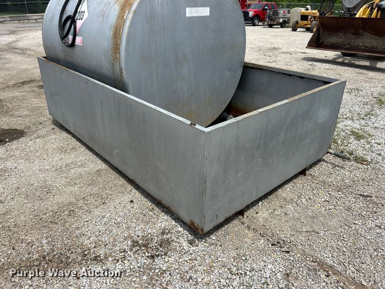 image for item DQ5475 fuel tank