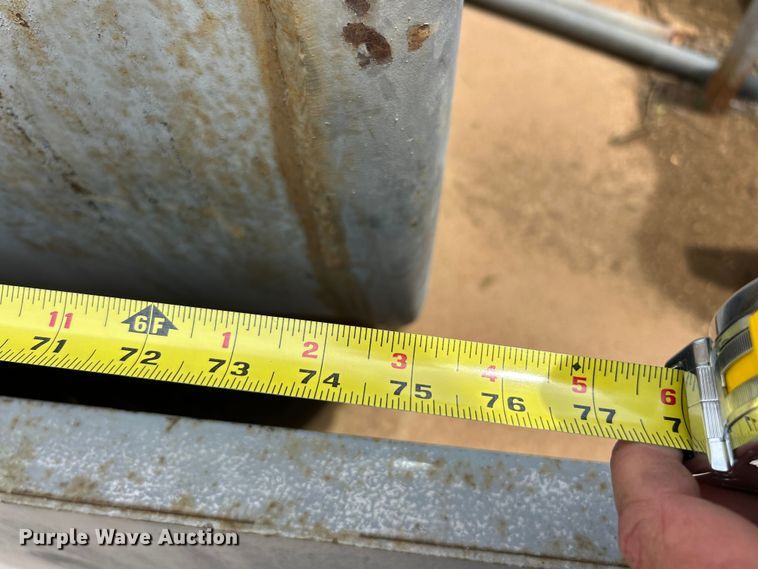 image for item DQ5475 fuel tank