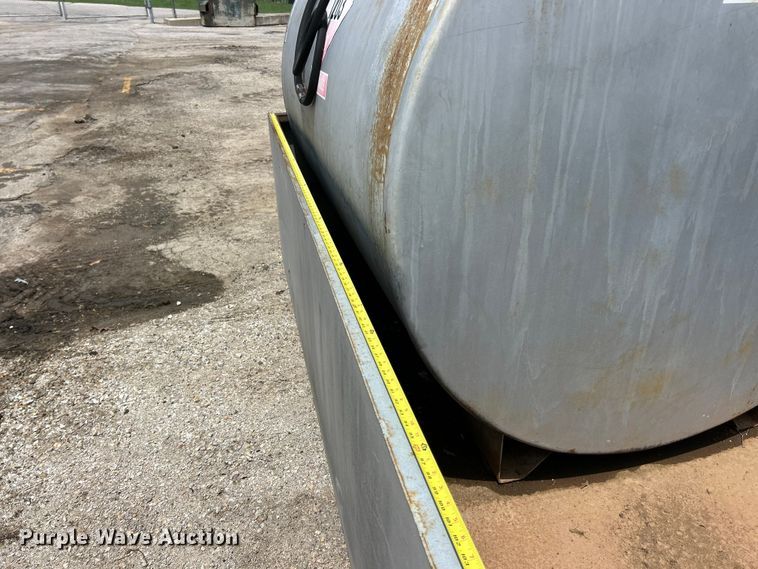 image for item DQ5475 fuel tank