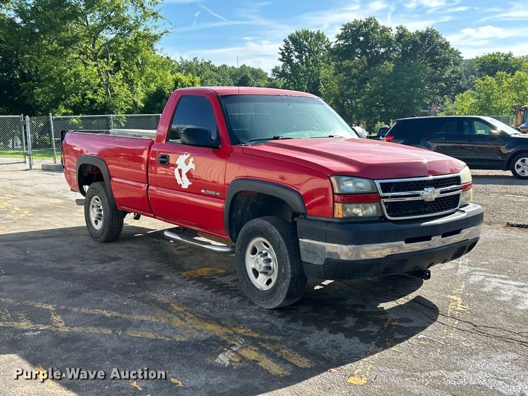 image for item DQ5477 2006 Chevrolet Silverado 2500HD pickup truck