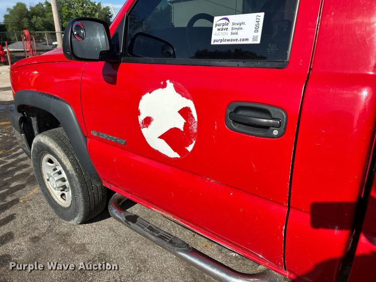 image for item DQ5477 2006 Chevrolet Silverado 2500HD pickup truck