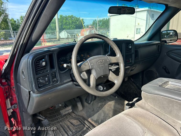 image for item DQ5477 2006 Chevrolet Silverado 2500HD pickup truck