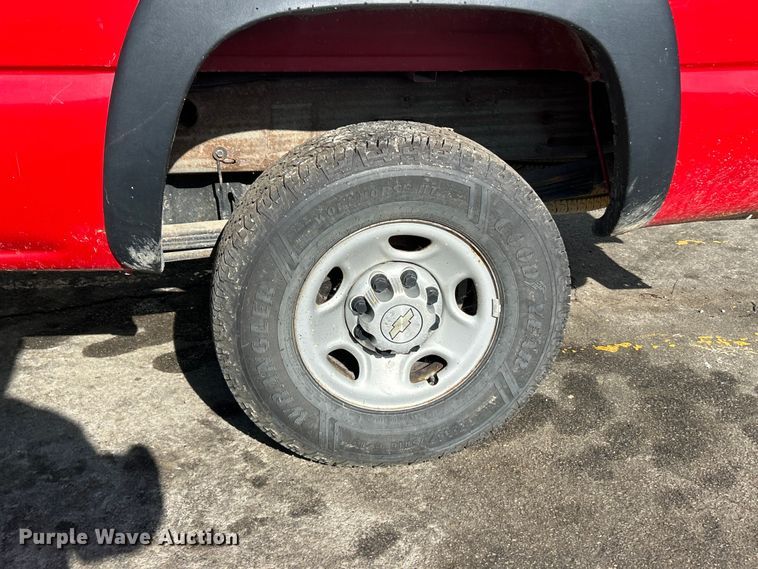 image for item DQ5477 2006 Chevrolet Silverado 2500HD pickup truck