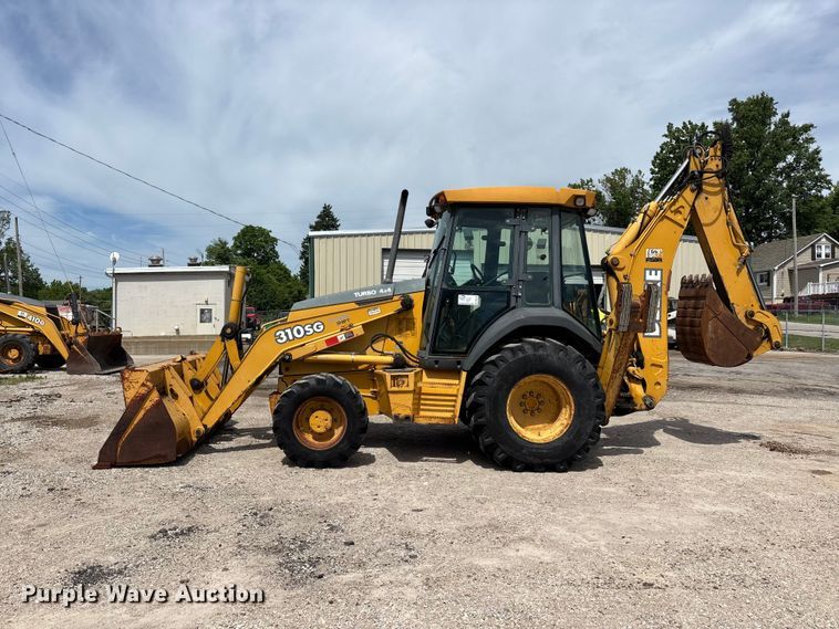 image for item DQ5478 John Deere 310SG backhoe