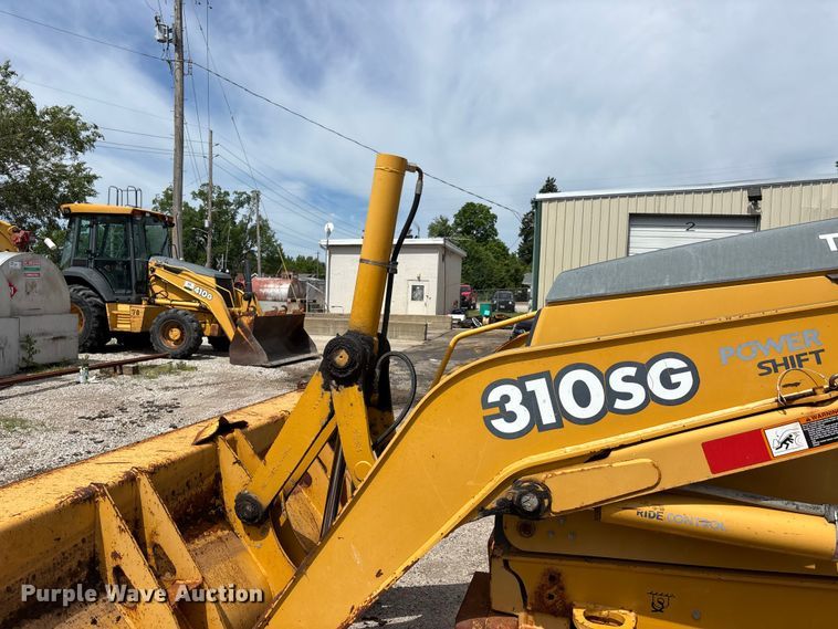 image for item DQ5478 John Deere 310SG backhoe