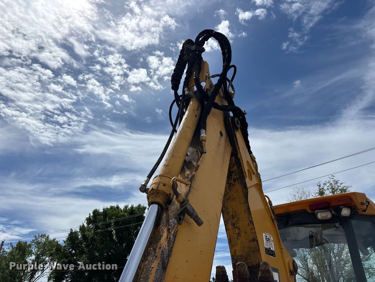 image for item DQ5478 John Deere 310SG backhoe